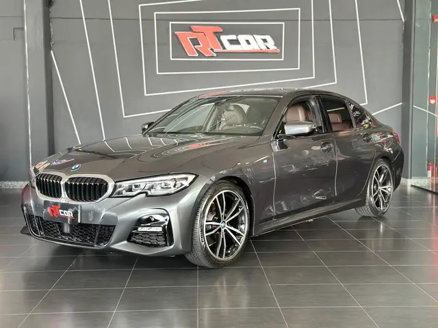 Carro BMW 320i 2022 M Sport 2.0 Turbo (Aut)