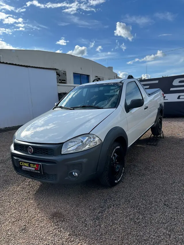 Carro Fiat Strada 2016 Working 1.4 (Flex)