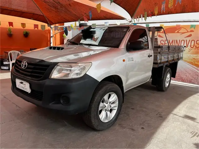 Carro Toyota Hilux Cabine Simples 2013 Hilux 3.0 TDI 4x4 CS STD