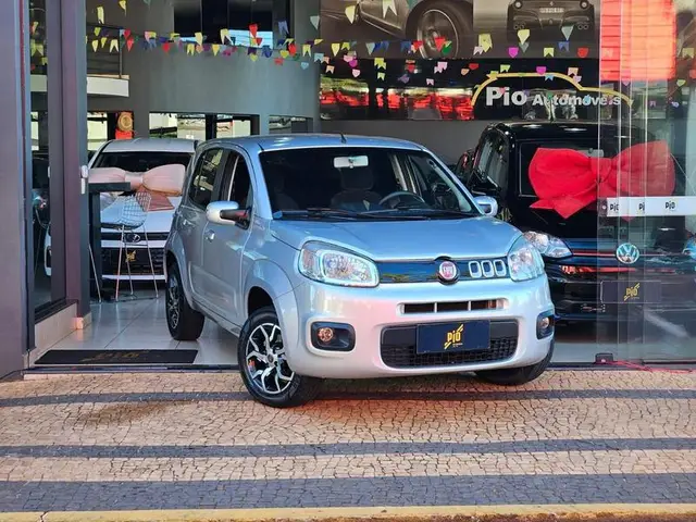 Carro Fiat Uno 2015 Evolution 1.4 8V (Flex) 4p