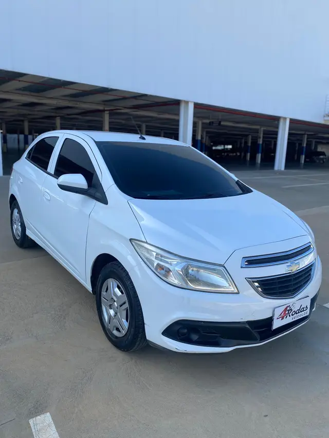 Carro Chevrolet Onix 2014 1.0 LT SPE/4