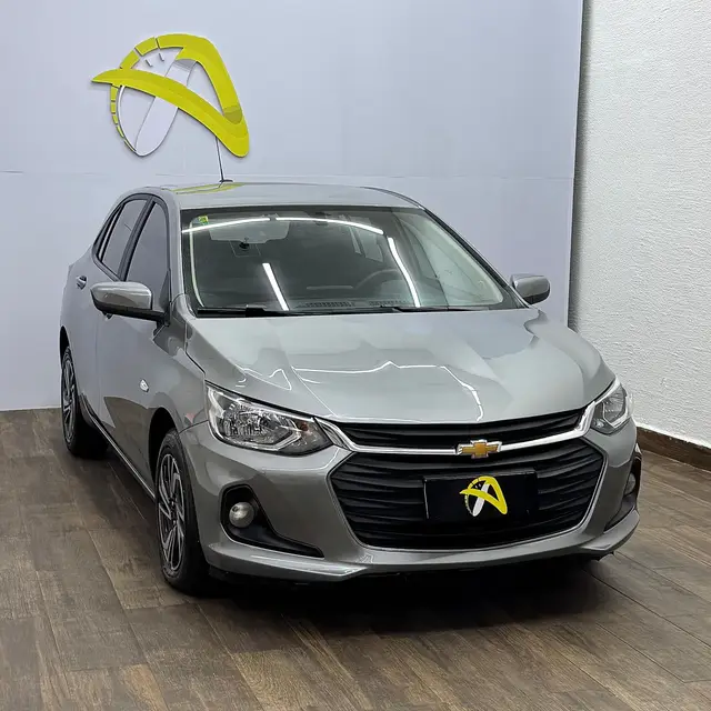 Carro Chevrolet Onix 2024 LT 1.0