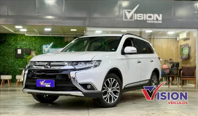 Carro Mitsubishi Outlander 2016 2.2 DI-D 4WD (Aut)