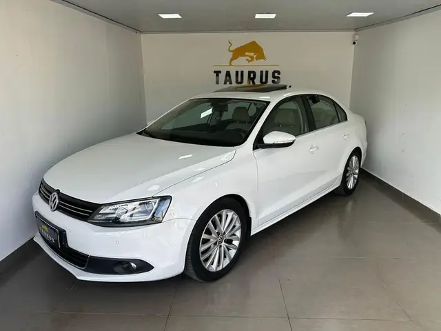 Carro Volkswagen Jetta 2012 2.0 Comfortline Tiptronic (Flex)