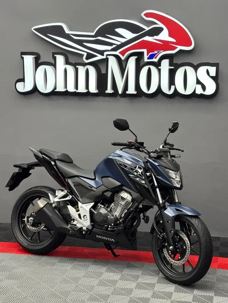 Honda CB 300F Twister (ABS)