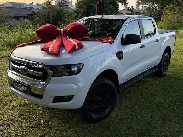 Carro Ford Ranger Cabine Dupla 2017 Ranger 2.2 TD XLS CD 4x4 (Aut)