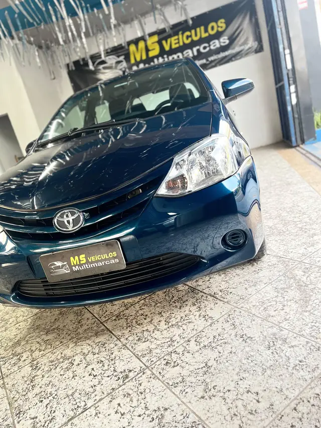 Carro Toyota Etios 2017 X 1.3 (Flex)