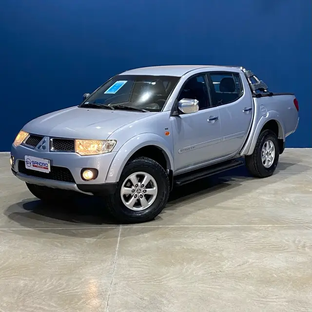 Carro Mitsubishi L200 Triton Sport 2013 3.2 DI-D 4x4 (Aut)