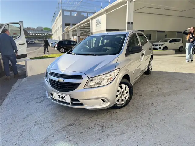 Carro Chevrolet Onix 2016 1.0 LS SPE/4