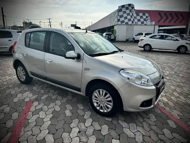 Carro Renault Sandero 2013 Privilege 1.6 16V (Flex)(aut)