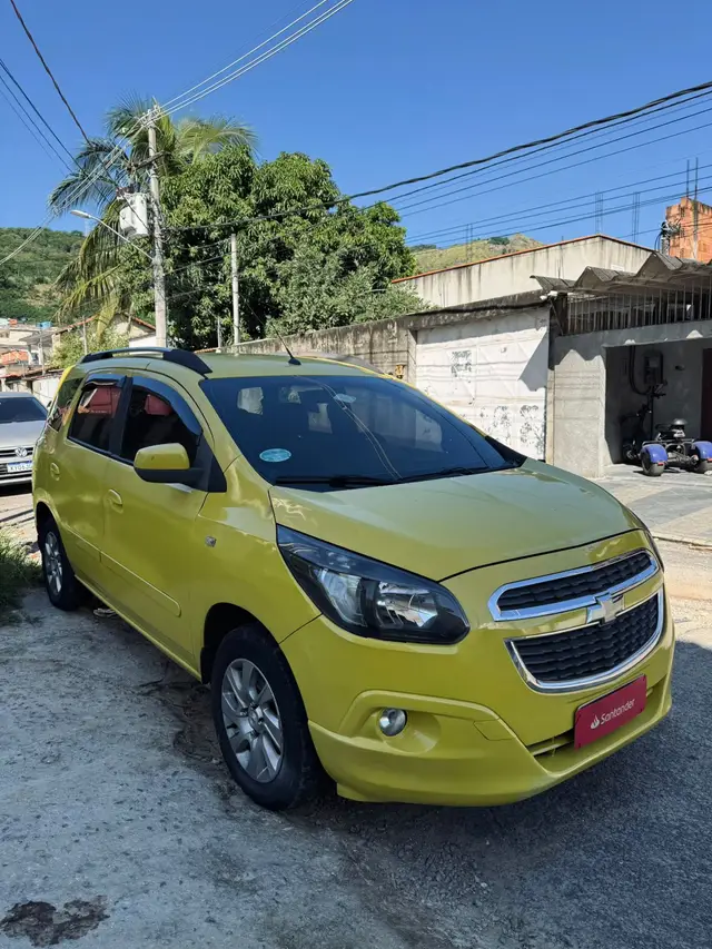 Carro Chevrolet Spin 2014 LTZ 7S 1.8 (Flex)