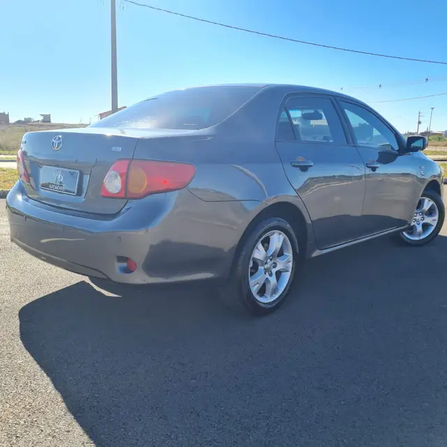 Carro Toyota Corolla 2011 Sedan GLi 1.8 16V (flex)
