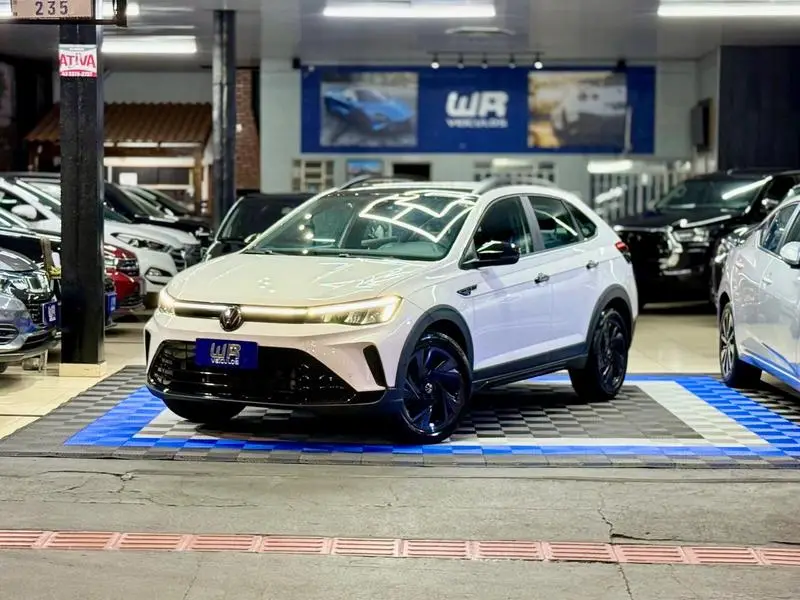 Volkswagen Highline 200 TSI