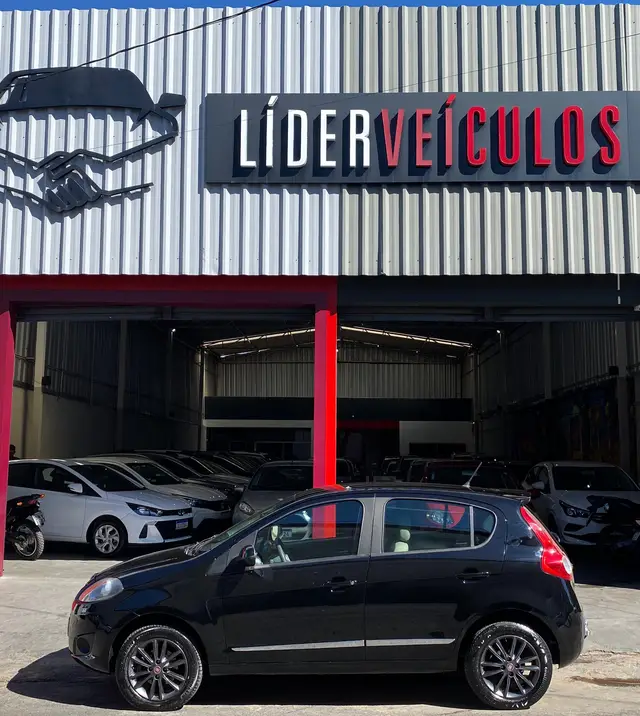 Carro Fiat Palio 2014 Essence 1.6 16V (Flex)