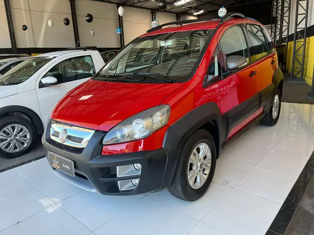 Carro Fiat Idea 2013 Adventure 1.8 16V Dualogic (Flex)