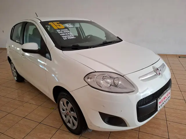 Carro Fiat Palio 2015 Attractive 1.0 Evo (Flex)