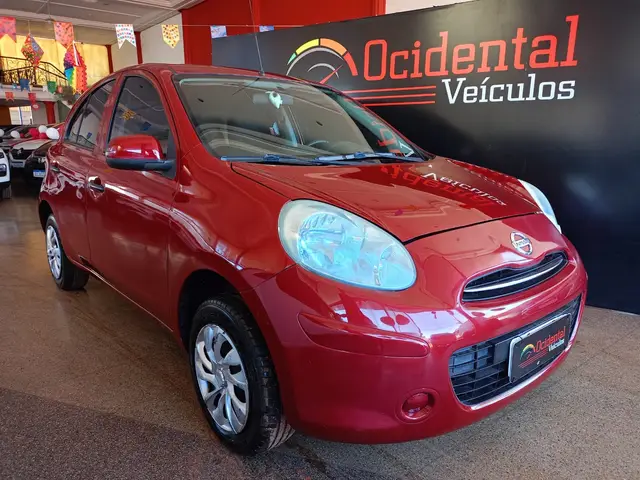 Carro Nissan March 2013 1.0 16V S (Flex)