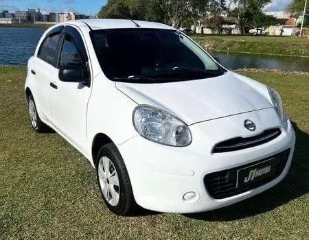 Carro Nissan March 2014 1.0 16V (Flex)