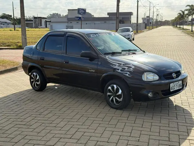 Carro Chevrolet Classic 2008 Corsa Sedan  Life 1.0 VHC (Flex)