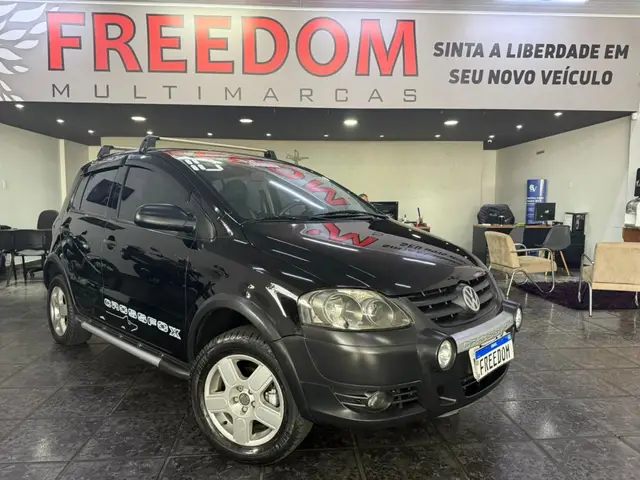 Carro Volkswagen CrossFox 2010 1.6 (Flex)