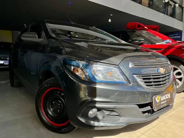 Carro Chevrolet Onix 2016 1.4 LT SPE/4