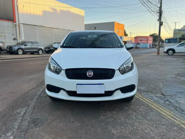 Carro Fiat Grand Siena 2021 1.4 Flex