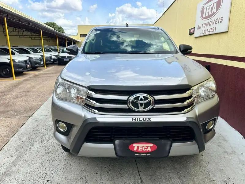 Toyota Hilux 2.8 TDI STD CD 4x4