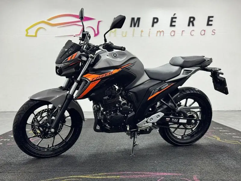 Yamaha Fazer FZ25 Flex