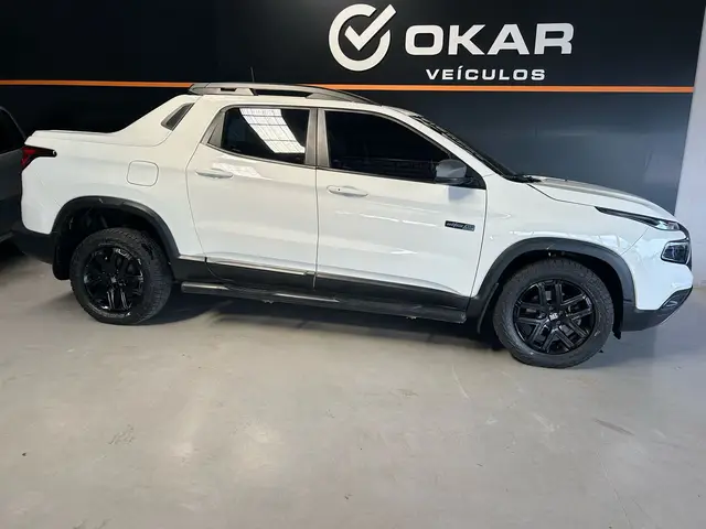 Carro Fiat Toro 2022 Ultra 2.0 TDI 4x4 (Aut)
