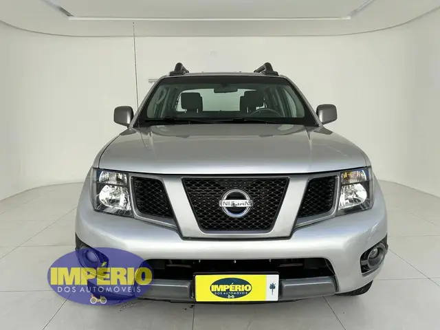 Carro Nissan Frontier 2015 2.5 TD CD 4x4 SV Attack (Aut)