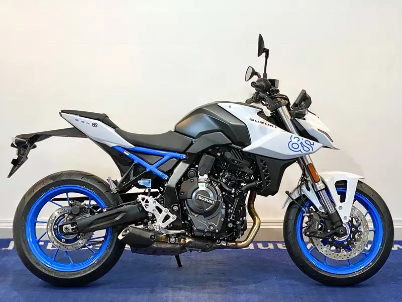 Suzuki GSX-8S 776 cc