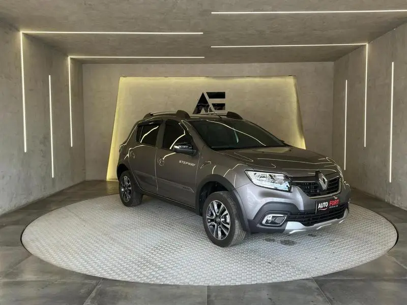 Renault Stepway Iconic 1.6 16V SCe (Flex) (Aut)
