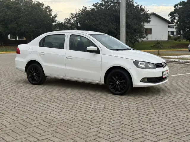 Carro Volkswagen Voyage 2013 1.0 Total Flex