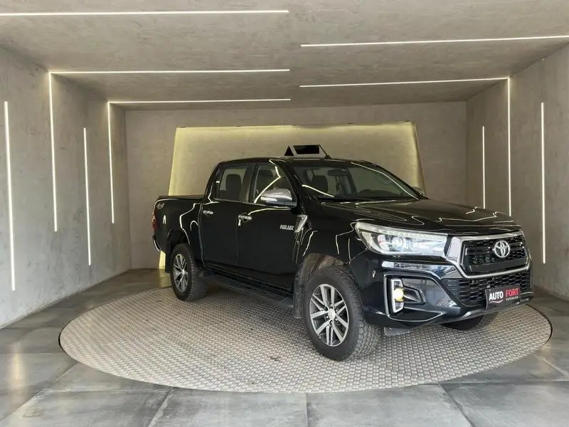Toyota Hilux Cabine Dupla Hilux 2.8 TDI SRX CD 4x4 (Aut)