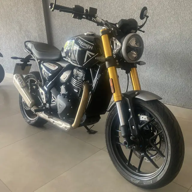 Carro Triumph Speed 400 2025 ABS