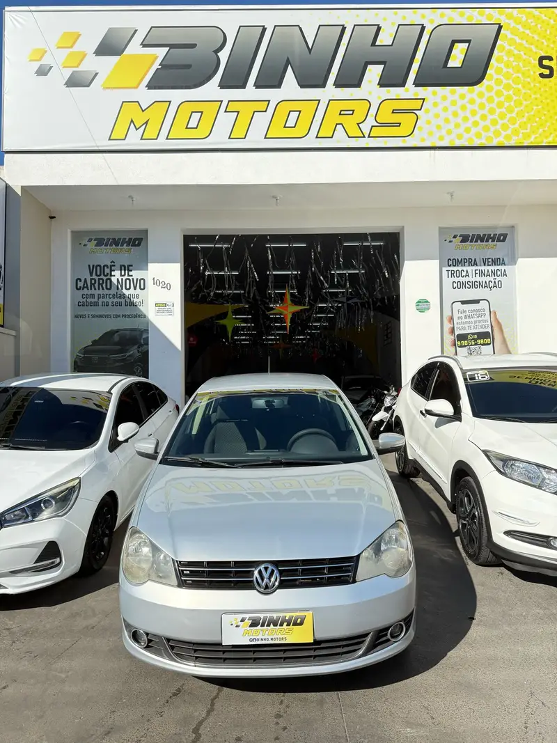 Volkswagen Polo Sedan Comfortline 1.6 8V (Flex)