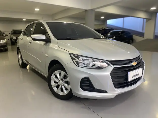 Carro Chevrolet Onix 2023 LT 1.0
