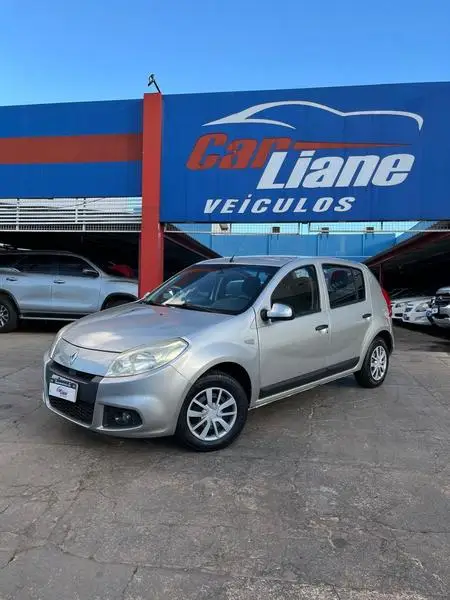 Carro Renault Sandero 2013 Authentique 1.0 16V (flex)