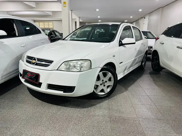 Carro Chevrolet Astra Hatch 2008 Advantage 2.0 (Flex)