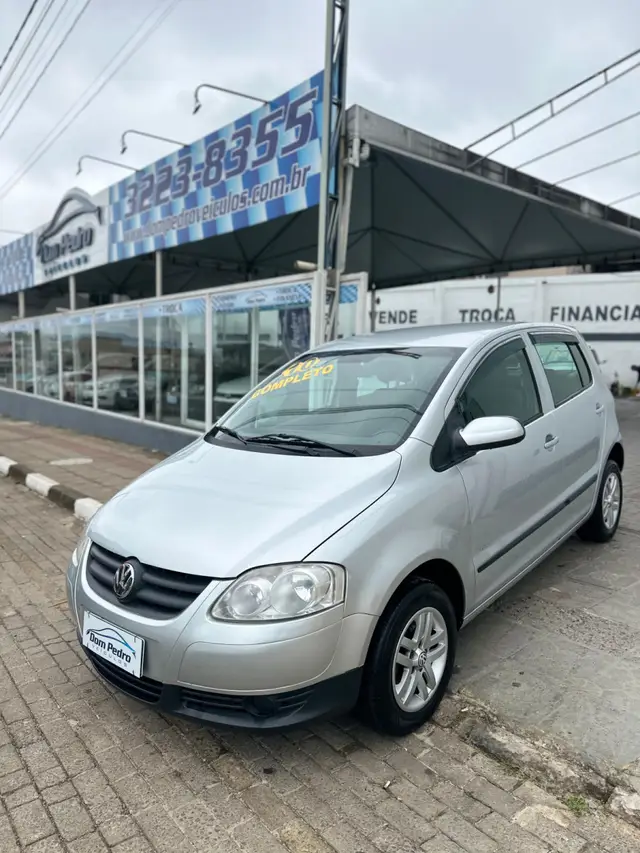 Carro Volkswagen Fox 2010 1.0 8V (Flex) 2p