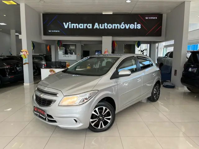 Carro Chevrolet Onix 2015 1.0 LS SPE/4