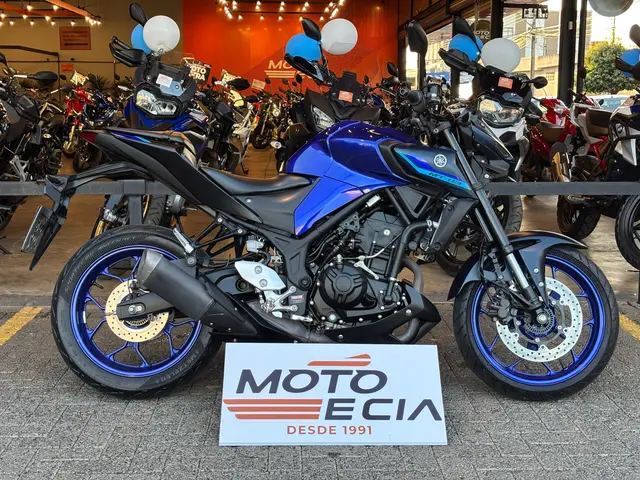 Moto Yamaha MT-03 2024 ABS