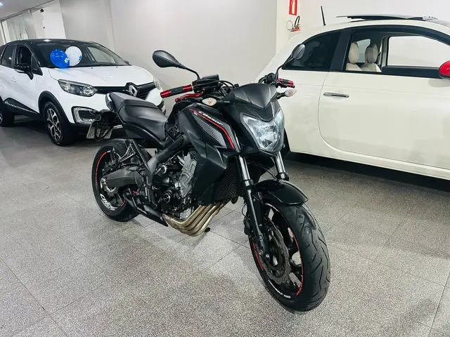 Carro Honda CB 650F 2015 (ABS)