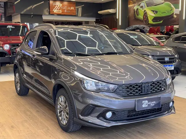 Carro Fiat Argo 2021 Trekking 1.3 (Flex)