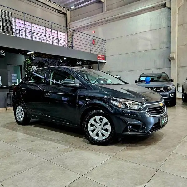 Carro Chevrolet Onix 2019 1.0 LT SPE/4