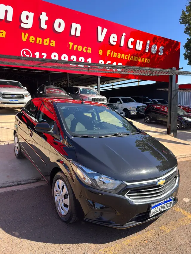 Carro Chevrolet Onix 2018 LT 1.4 8V FlexPower 5p Mec.