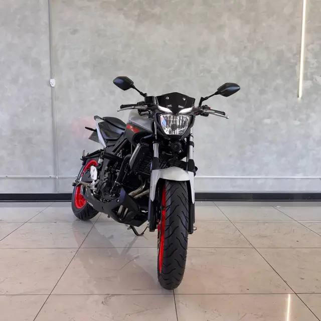 Carro Yamaha MT-03 2020 ABS