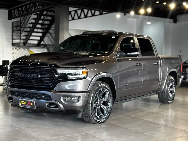 Carro RAM 1500 2024 Limited Night Edition 5.7