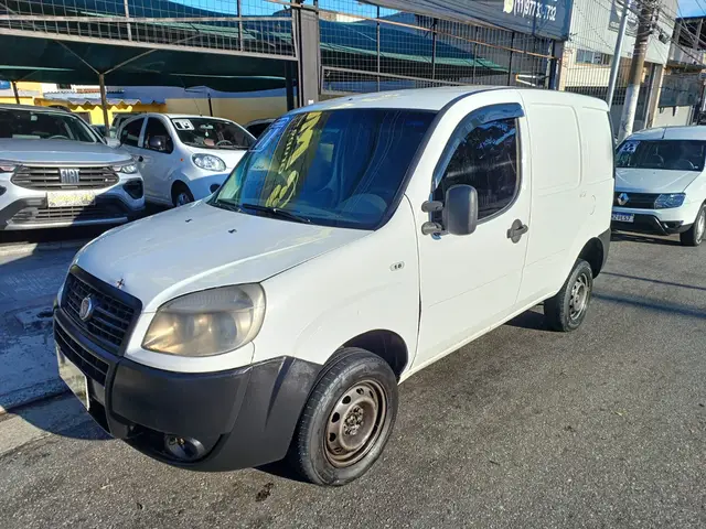Carro Fiat Doblò Cargo 2011 1.4 8V (Flex)