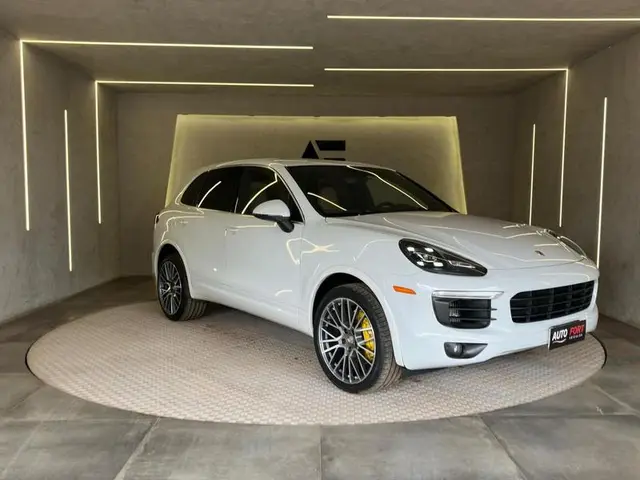 Carro Porsche Cayenne 2015 3.6 V6 S 4WD